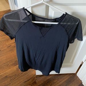 Lululemon mesh short sleeve